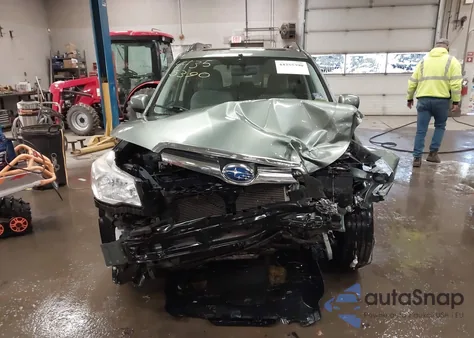 2014 Subaru Forester 2.5I Premium из США, поврежденный, VIN JF2SJAECXEH543056